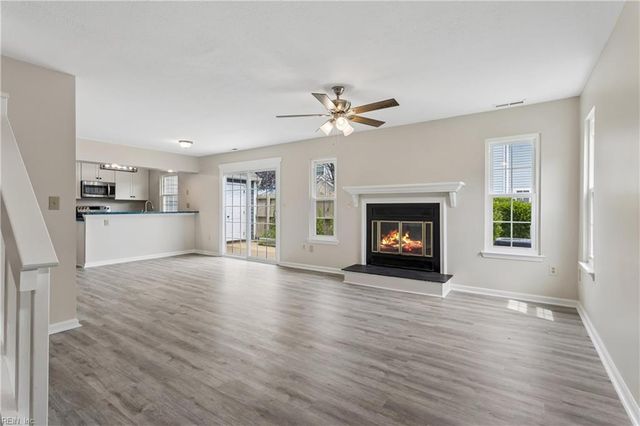139 Seaside LN, Virginia Beach, VA 23462