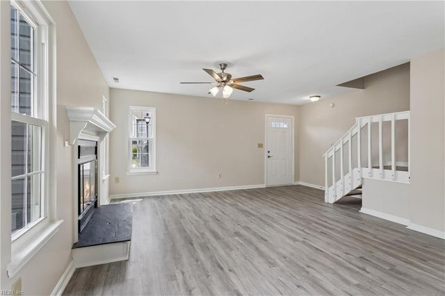 139 Seaside LN, Virginia Beach, VA 23462