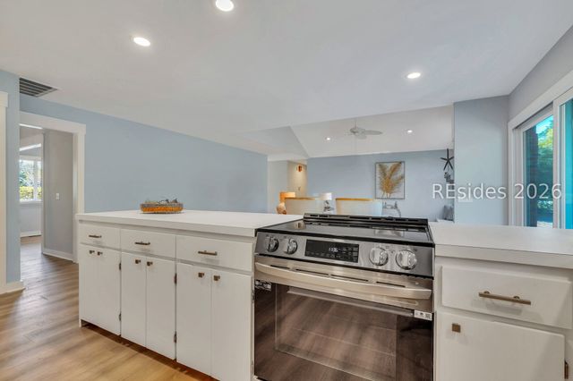 35 Scarborough Head Rd, Hilton Head Island, SC 29928