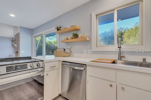 35 Scarborough Head Rd, Hilton Head Island, SC 29928