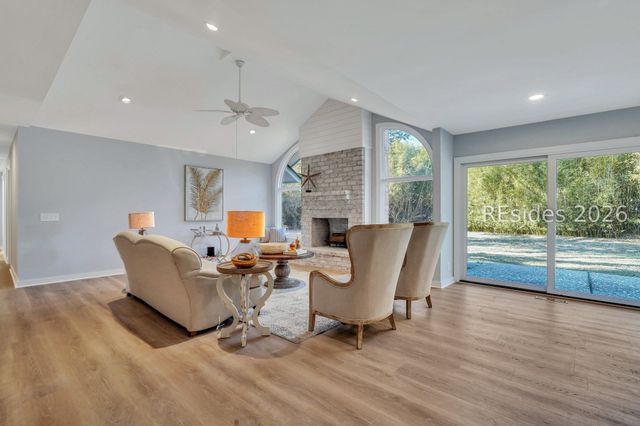 35 Scarborough Head Rd, Hilton Head Island, SC 29928