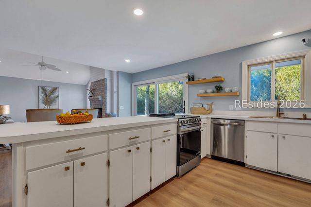 35 Scarborough Head Rd, Hilton Head Island, SC 29928