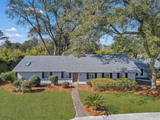 35 Scarborough Head Rd, Hilton Head Island, SC 29928