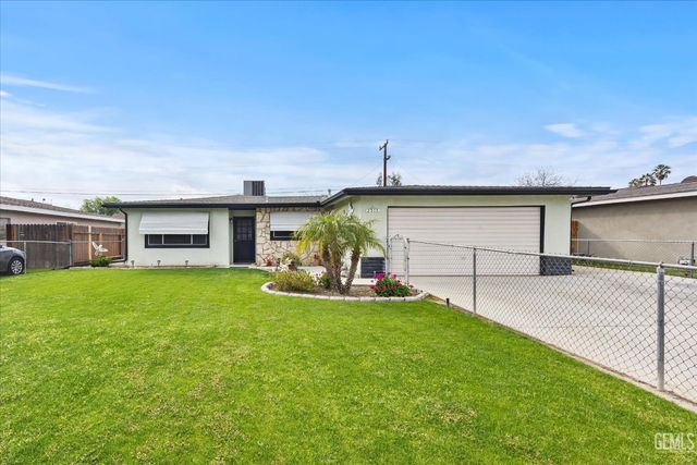 2313 Akers Road, Bakersfield, CA 93309