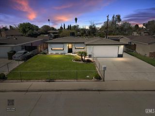 2313 Akers Road, Bakersfield, CA 93309