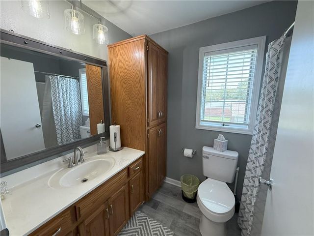 100 Meadows Lane, Pattonsburg, MO 64670