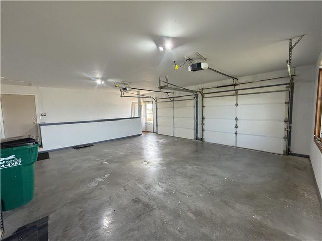 100 Meadows Lane, Pattonsburg, MO 64670