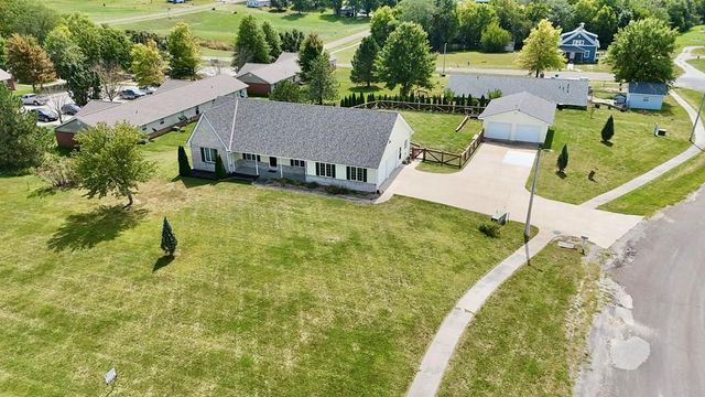 100 Meadows Lane, Pattonsburg, MO 64670