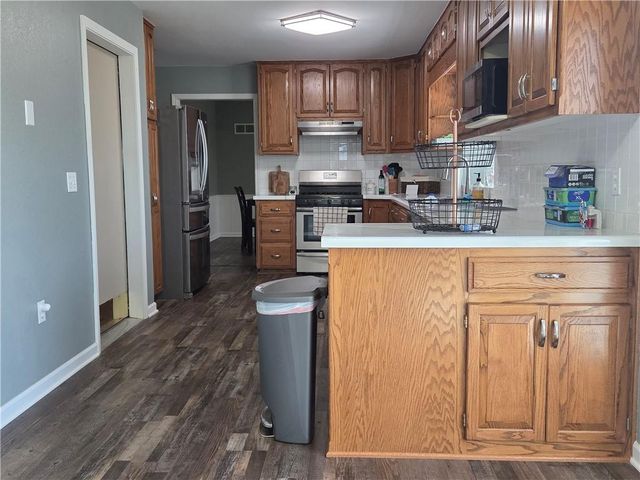 100 Meadows Lane, Pattonsburg, MO 64670