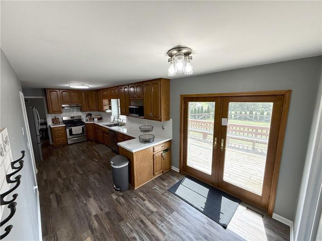 100 Meadows Lane, Pattonsburg, MO 64670