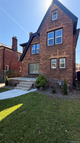 17545 Pennington Drive, Detroit, MI 48221