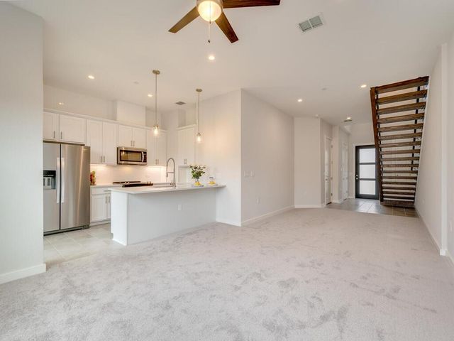 12001 Vista Parke DR 1103, Austin, TX 78726