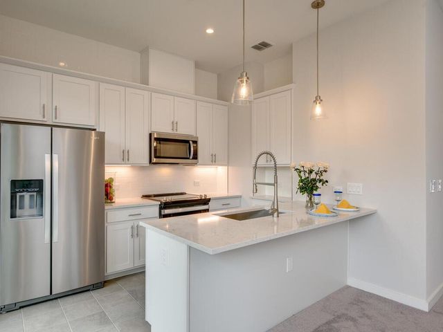 12001 Vista Parke DR 1103, Austin, TX 78726