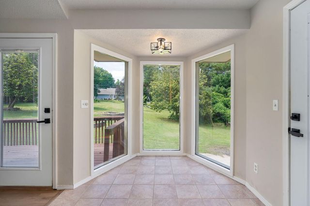 523 E Camino Street, Springfield, MO 65810
