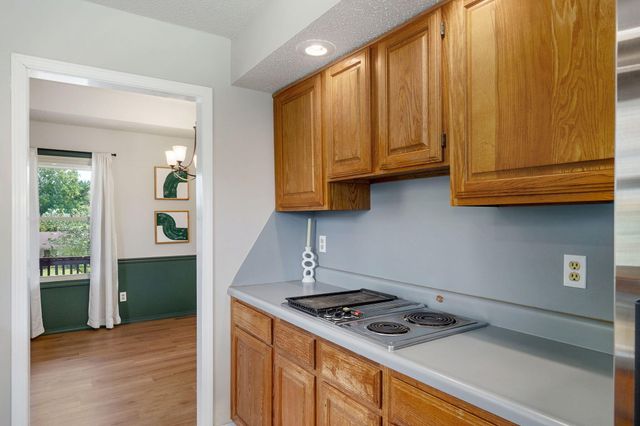 523 E Camino Street, Springfield, MO 65810