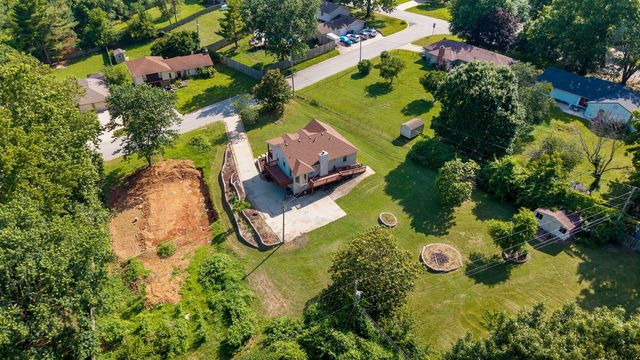 523 E Camino Street, Springfield, MO 65810