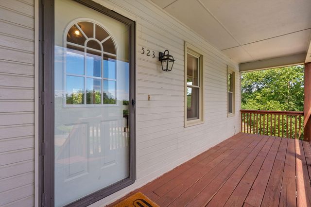 523 E Camino Street, Springfield, MO 65810