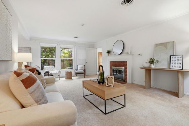 1017 Oregon Avenue, Palo Alto, CA 94303