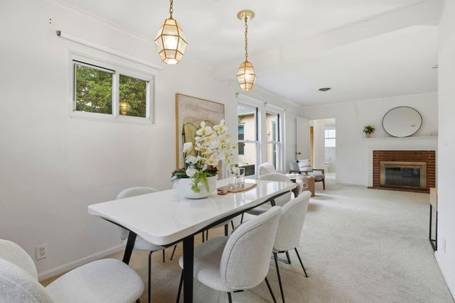 1017 Oregon Avenue, Palo Alto, CA 94303
