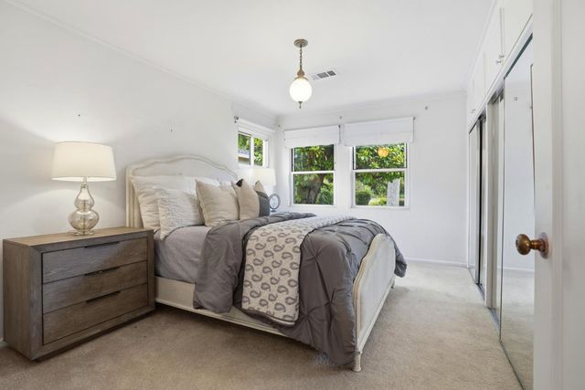 1017 Oregon Avenue, Palo Alto, CA 94303