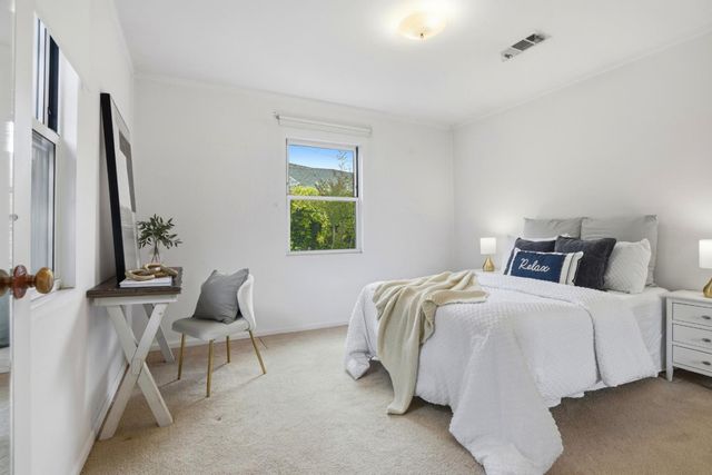 1017 Oregon Avenue, Palo Alto, CA 94303