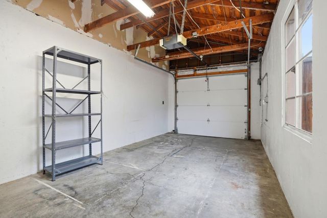 1017 Oregon Avenue, Palo Alto, CA 94303