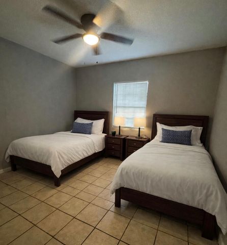 9033 Oak Knoll Lane, Houston, TX 77078