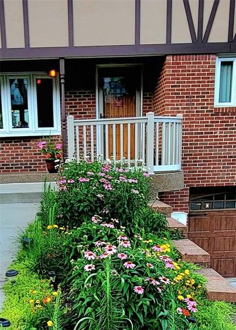 1031 Sanda Dr, Baldwin Boro, PA 15227