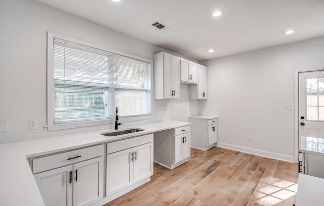 1825 YOUNG AVE, Memphis, TN 38114