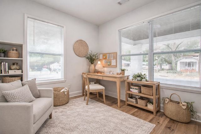 1825 YOUNG AVE, Memphis, TN 38114