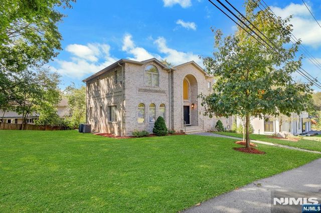 65 Ross Avenue, Demarest, NJ 07627