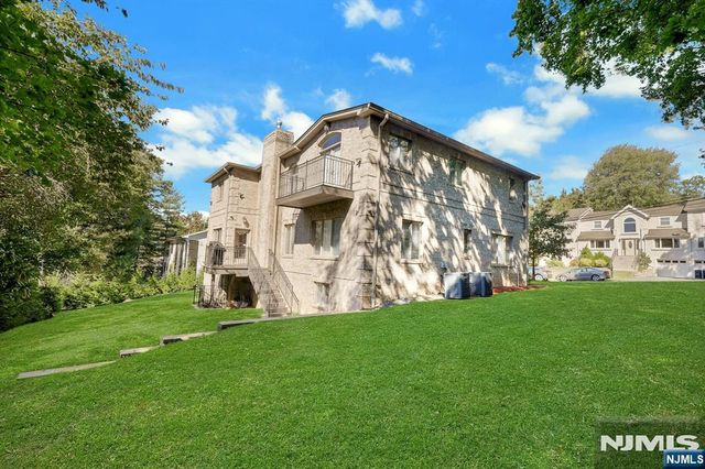 65 Ross Avenue, Demarest, NJ 07627