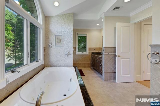 65 Ross Avenue, Demarest, NJ 07627