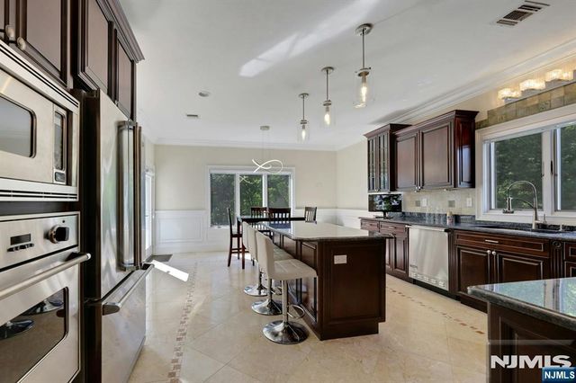65 Ross Avenue, Demarest, NJ 07627