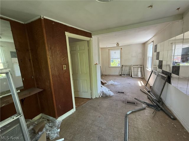 3368 E 149th Street, Cleveland, OH 44120