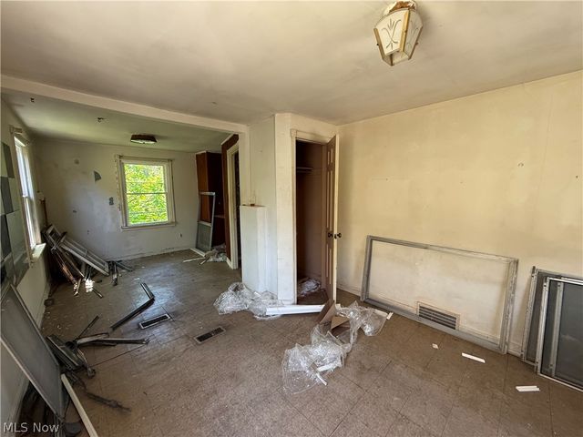 3368 E 149th Street, Cleveland, OH 44120