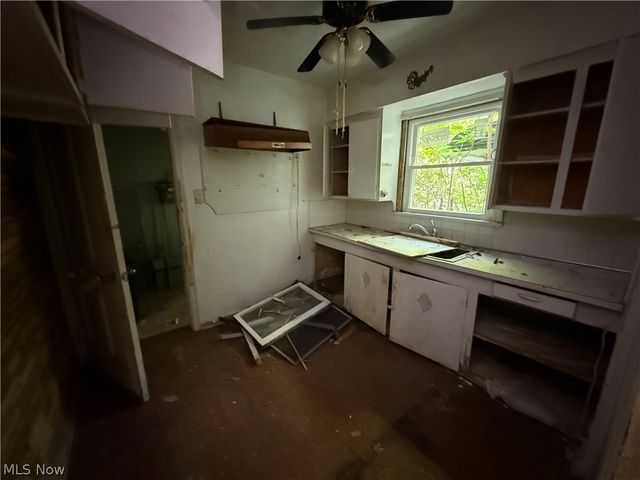 3368 E 149th Street, Cleveland, OH 44120