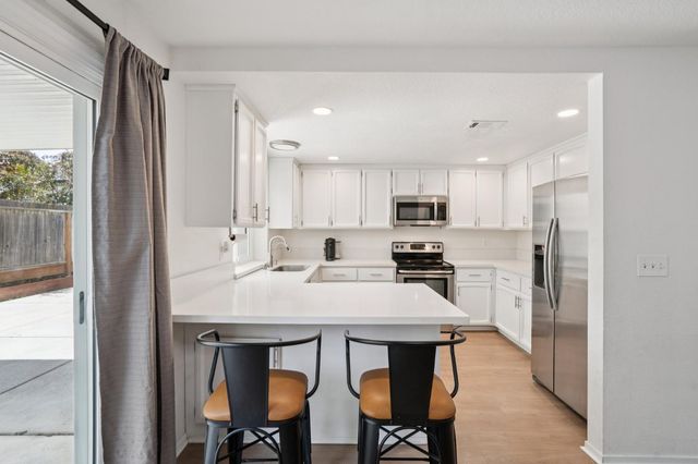 7041 Verdure Way, Elk Grove, CA 95758