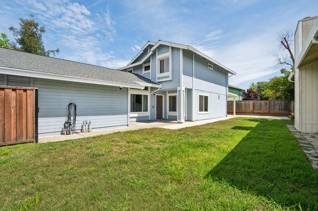 7041 Verdure Way, Elk Grove, CA 95758