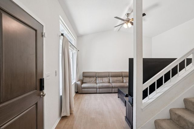 7041 Verdure Way, Elk Grove, CA 95758