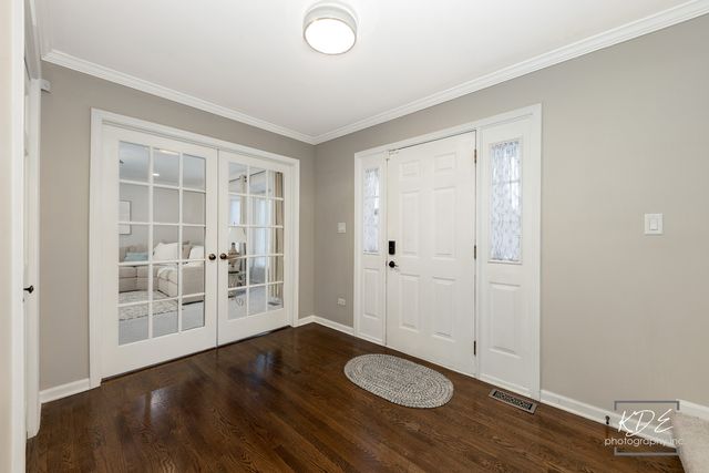 1524 Oswego Road, Naperville, IL 60540