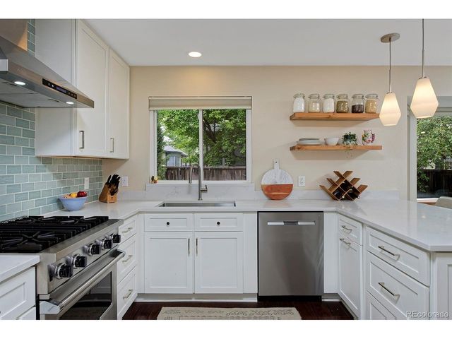 1080 Mercury Dr, Lafayette, CO 80026