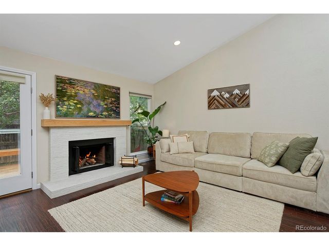 1080 Mercury Dr, Lafayette, CO 80026