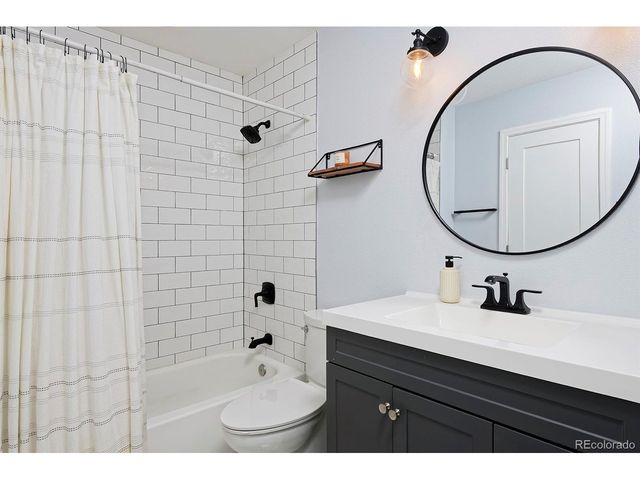 1080 Mercury Dr, Lafayette, CO 80026