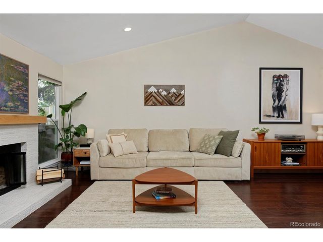 1080 Mercury Dr, Lafayette, CO 80026