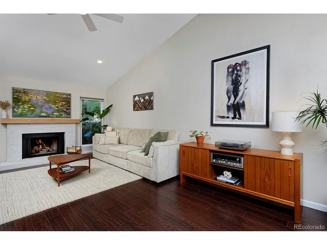 1080 Mercury Dr, Lafayette, CO 80026