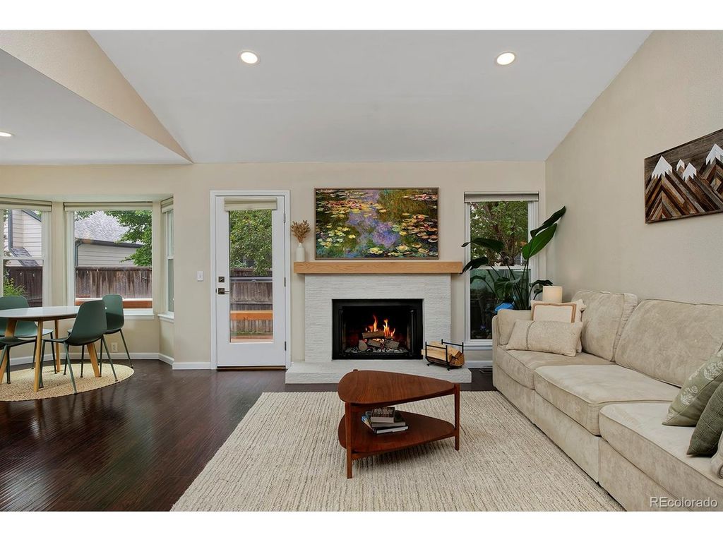 1080 Mercury Dr, Lafayette, CO 80026