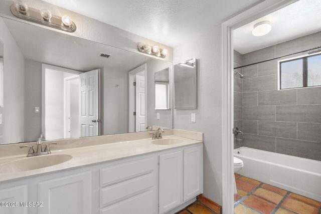 1991 N Forty Niner Drive, Tucson, AZ 85749