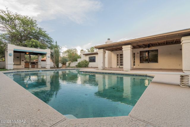 1991 N Forty Niner Drive, Tucson, AZ 85749