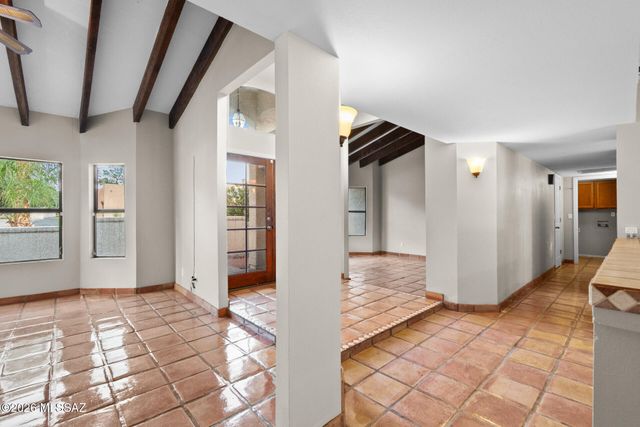 1991 N Forty Niner Drive, Tucson, AZ 85749